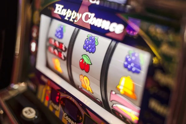 Free spin round in Adventures Beyond Wonderland